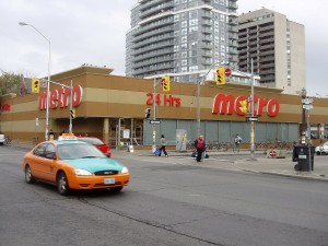1280px-Metro_Supermarket_Bloor_and_Robert_Toronto